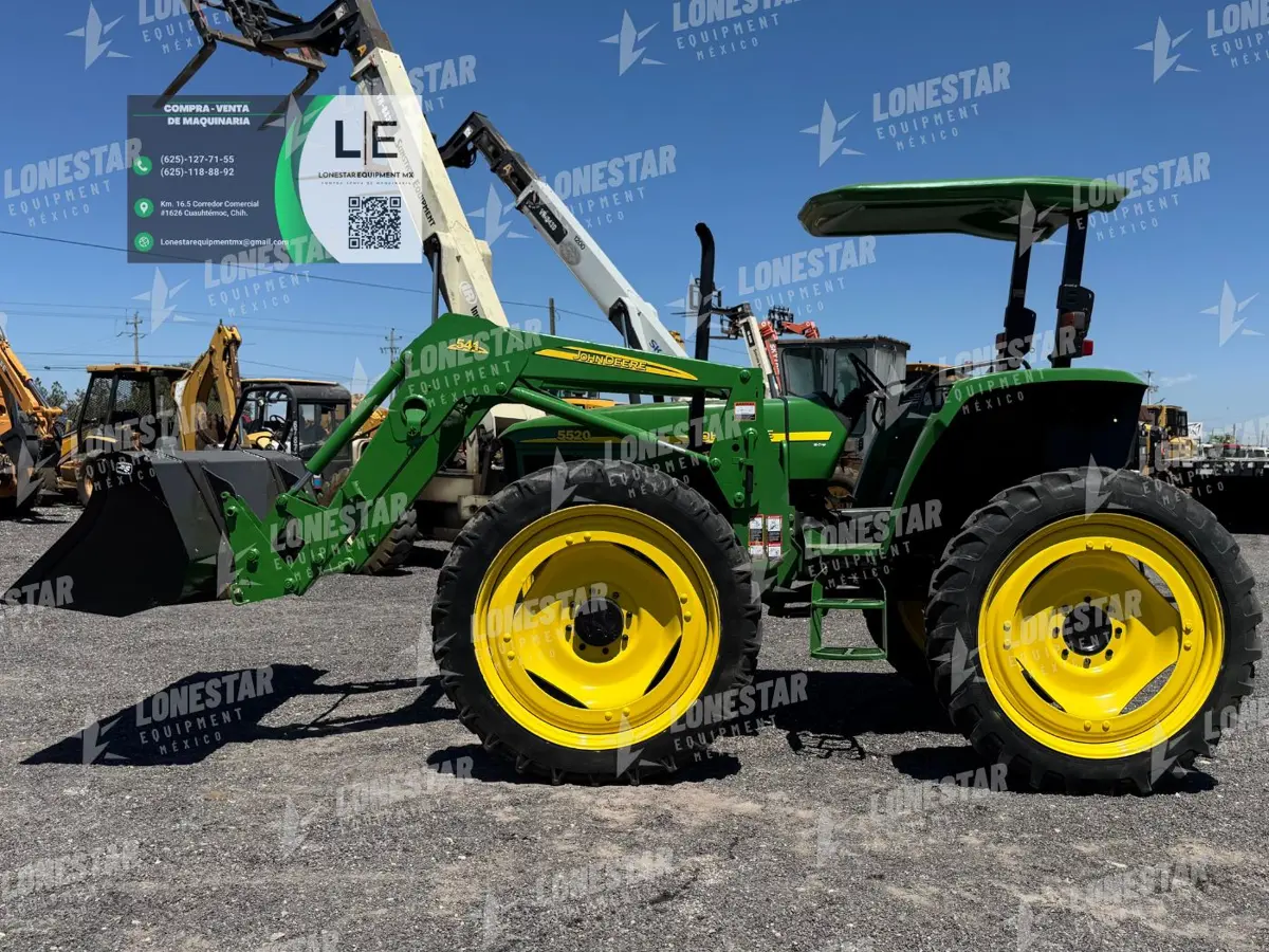 2004 John Deere 5520