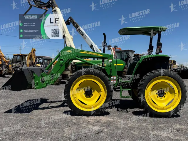 2004 John Deere 5520